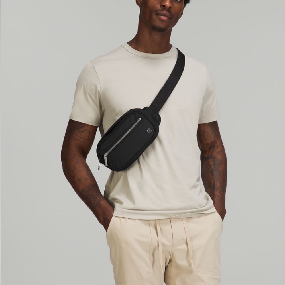 Lululemon belt bag 1.8L